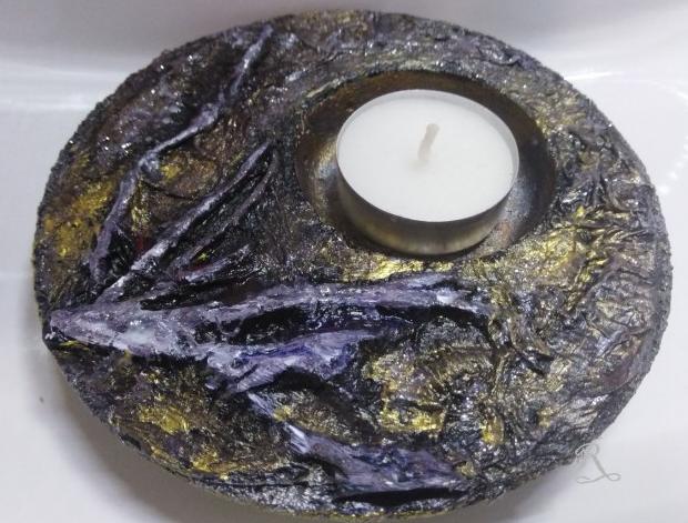 Betonová dóza s ornamenty