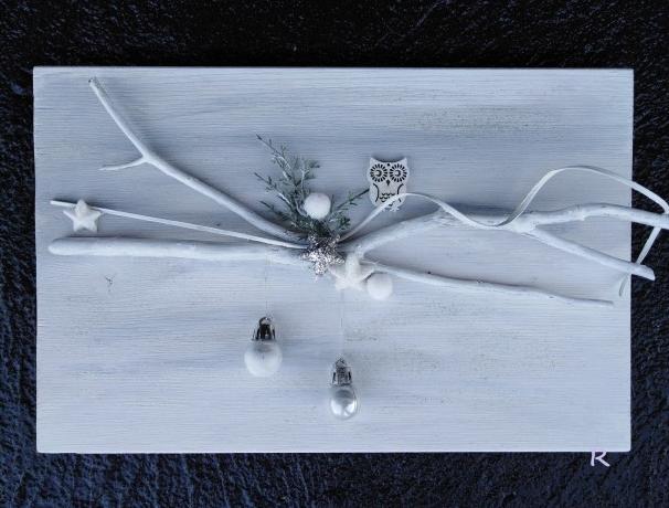 Betonová dóza s ornamenty