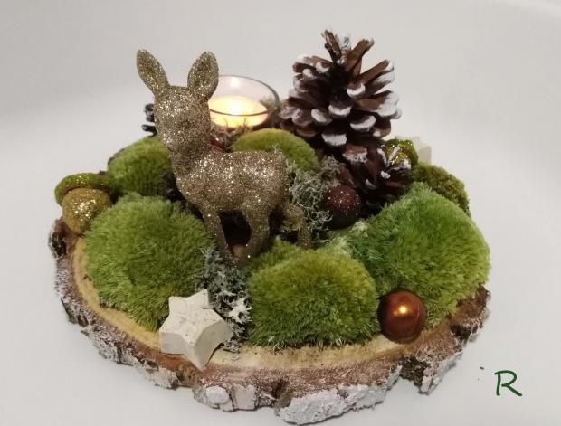 Betonová dóza s ornamenty