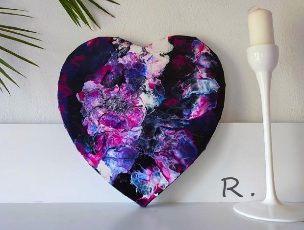 Betonová dóza s ornamenty