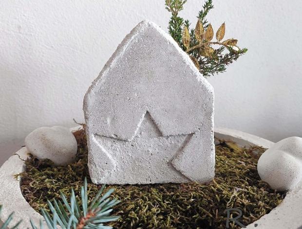 Betonová dóza s ornamenty