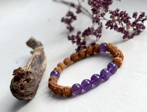 Ochranný náramek - Ametystová.... talisman náramek láska meditace štěstí energie přátelství buddha joga 
