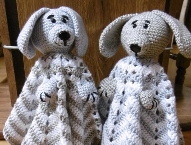 Háčkovaný usínáček Psík