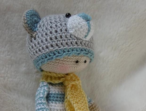 Háčkovaná panenka - medvídek