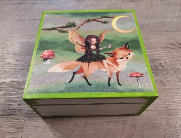 Krabička, box, poklop na kapesníky