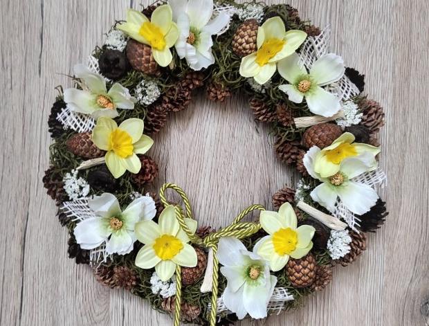 Věnec jarní bíložlutý