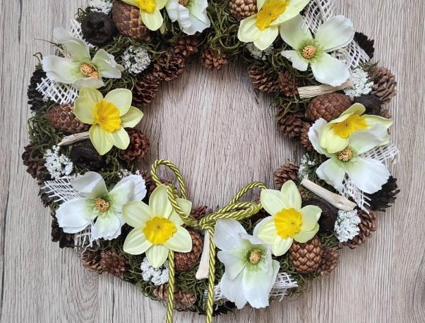 Věnec jarní bíložlutý