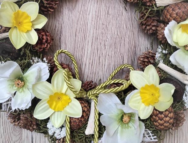 Věnec jarní bíložlutý