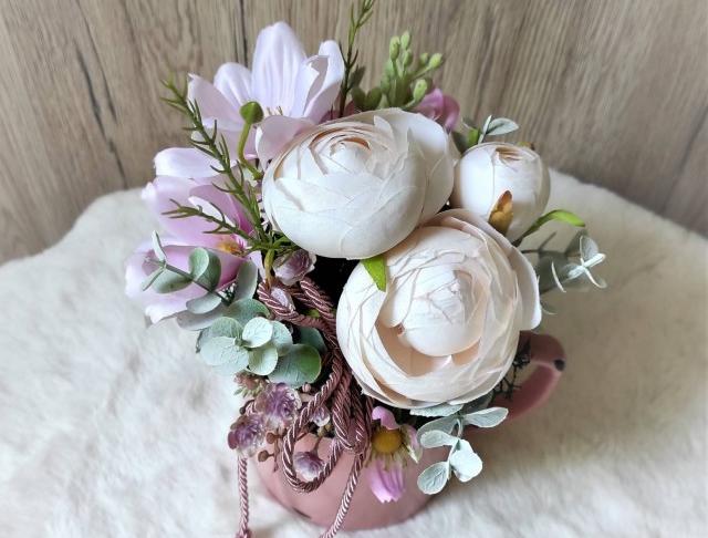 Romantický hrníček do růžové dekorace dárek květina keramika hrnek zelený narozeniny romantika květ růžový keramický bílý hrníček romantický květinový hortenzie eukalyptus gypsophila pryskyřník krásenka 