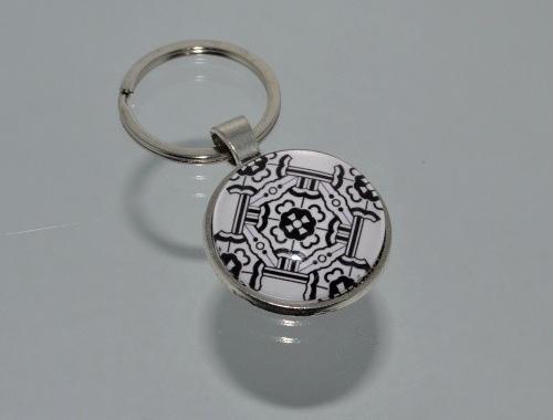 Přívěsek na klíče- černobílý (3716) přívěsek ornament přívěšek klíče klíč klíčenka barevný vzor ornamenty vzory přívěsky přívěšky černobílý na klíče přívěsek na klíče bíločerný přívěseknaklíče naklíče 