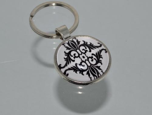 Přívěsek na klíče- černobílý (3717) přívěsek ornament přívěšek klíče klíč klíčenka barevný vzor ornamenty vzory přívěsky přívěšky černobílý na klíče přívěsek na klíče bíločerný přívěseknaklíče naklíče 