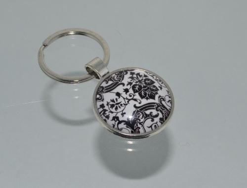 Přívěsek na klíče-černobílý (3745) přívěsek ornament přívěšek klíče klíč klíčenka barevný vzor ornamenty vzory přívěsky přívěšky černobílý na klíče přívěsek na klíče bíločerný přívěseknaklíče naklíče 