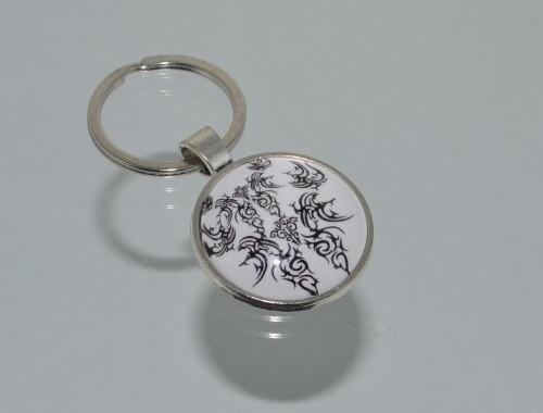 Přívěsek na klíče-černobílý (3747) přívěsek ornament přívěšek klíče klíč klíčenka barevný vzor ornamenty vzory přívěsky přívěšky černobílý na klíče přívěsek na klíče bíločerný přívěseknaklíče naklíče 