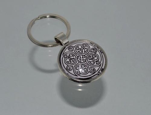 Přívěsek na klíče černobílý (3921) přívěsek ornament přívěšek klíče klíč klíčenka barevný vzor ornamenty vzory vzorovaný černobílý přívěsek na klíče bíločerný přívěšek na klíče 