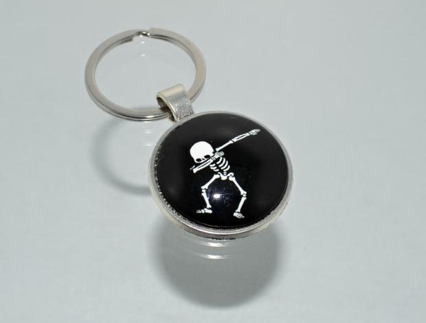 Přívěsek na klíče - kostra (4163) přívěsek přívěšek klíče klíč klíčenka barevný kostra kostlivec přívěsek na klíče přívěšek na klíče kostry kostlivci 
