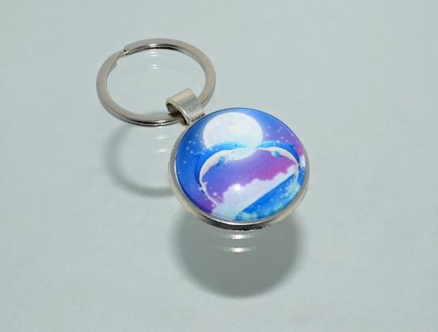 Přívěsek na klíče - delfíni (4265) přívěsek moře přívěšek klíče klíč klíčenka mořský barevný delfín delfíni přívěsek na klíče přívěšek na klíče 