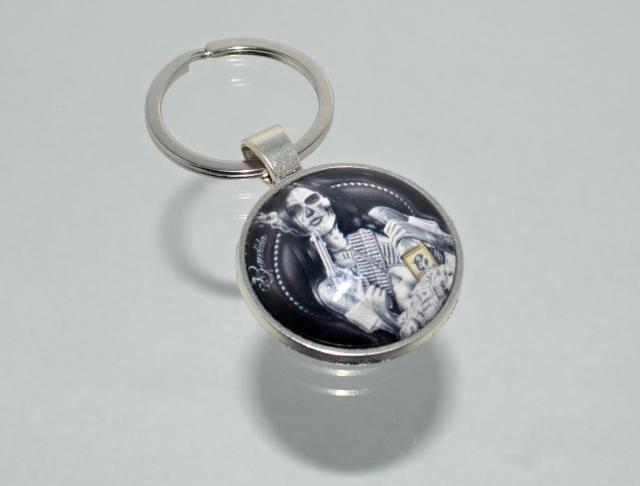 Přívěsek na klíče - malovaný (4295) přívěsek přívěšek klíče klíč klíčenka malovaný barevný lebka černobílý přívěsek na klíče bíločerný přívěšek na klíče jako malovaný jako lebka 