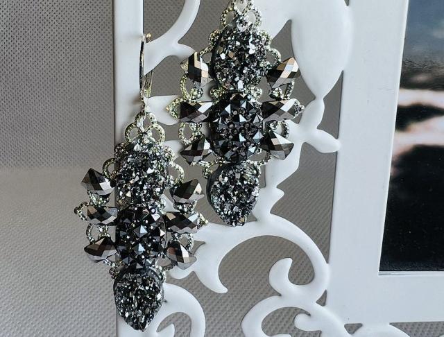 Šedé náušnice kamínky náušnice svatba visací šedé luxusní luxus náušničky náušky crystal zářivé kamínkové 