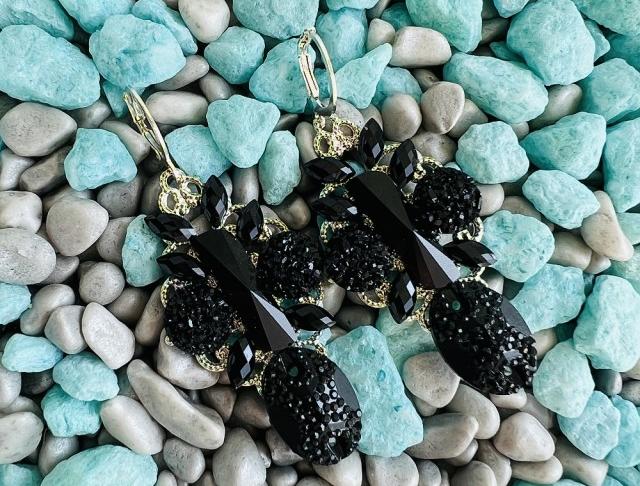 Černé luxusní náušnice