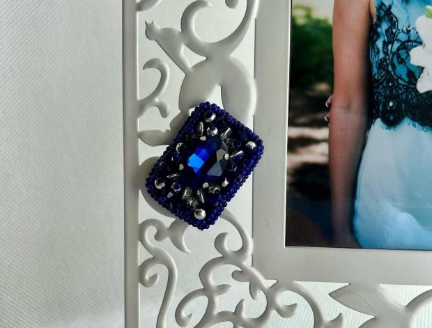 Brož - modrý obdélník brož kamínky modrá stříbrná třpytivá brože crystal kamínek zářivá luxusní brož kamínková dámská brož brož na oblečení 