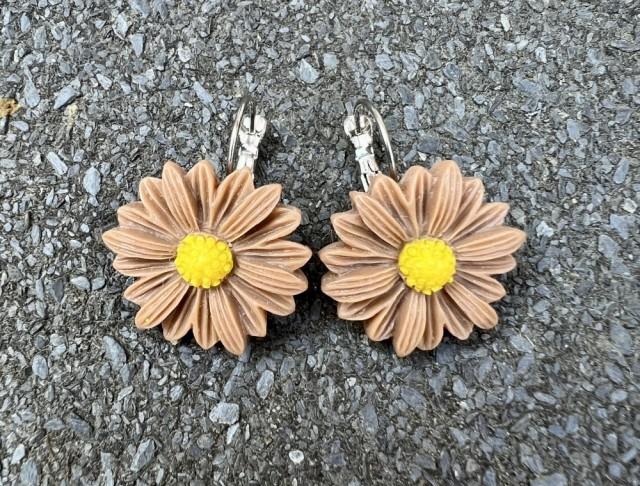 Náušnice - kytičky hnědé