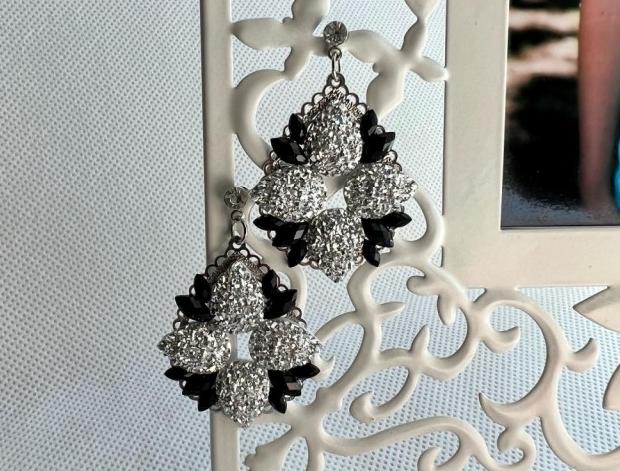 Náušnice - stříbrno-černé