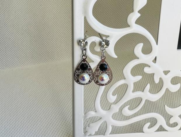 LC mini - luxusní kapky šperk šperky dárek kamínky náušnice černé luxusní bižuterie luxus náušničky náušky bižuterní crystal bižu mini na ples na svatbu kamínkové svědek 