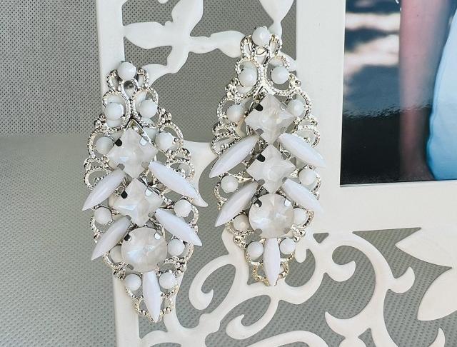 Luxusní crystal - bílé kamínky náušnice bílá bílé svatba visací luxusní třpyt náušničky náušky svatební růžové crystal zářivé třpytivé kamínkové svědek 