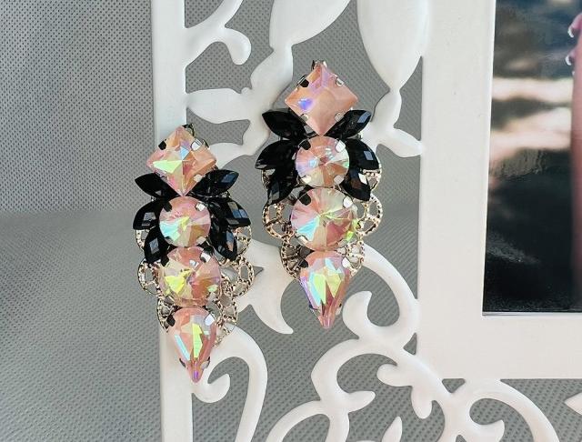 Luxusní crystal - broskvové kamínky náušnice černá svatba černé luxusní bižuterie luxus náušničky náušky svatební ples plesové bižuterní broskvová crystal bižu kamínek na ples broskvové kamínkové luxury svědek crystals 