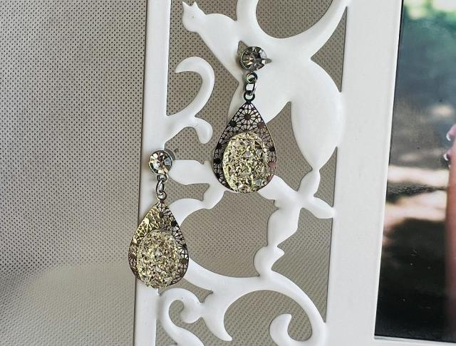 LC jemné - stříbrné kamínky náušnice svatba luxusní bižuterie stříbrná luxus náušničky náušky svatební stříbrné ples plesové bižuterní crystal bižu kamínek na ples kamínkové luxury svědek crystals 