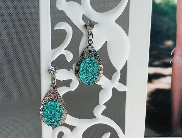 LC jemné - v tyrkysovém kamínky náušnice svatba tyrkysová luxusní bižuterie luxus náušničky náušky tyrkys svatební tyrkysové ples plesové bižuterní crystal bižu kamínek na ples kamínkové luxury svědek crystals 