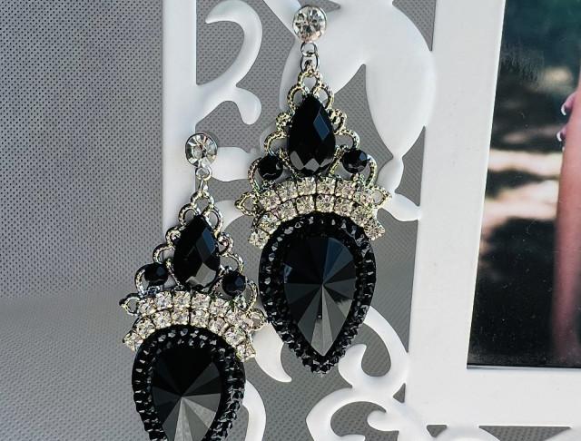 Luxusní crystal - krásky v černém kamínky náušnice černá svatba černé luxusní bižuterie luxus náušničky náušky svatební ples plesové bižuterní crystal bižu kamínek štras na ples kamínkové luxury svědek štrasové crystals 