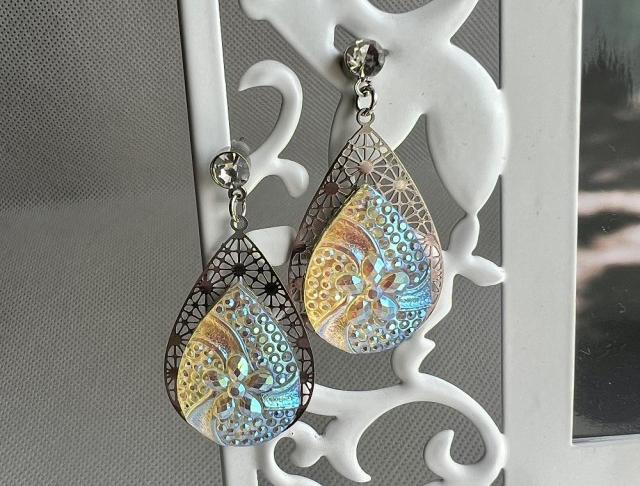 LC kapky - v crystal AB šperk šperky náušnice svatba bižuterie náušničky náušky ples plesové bižuterní crystal bižu zářivé třpytivé crystal ab družička na ples na svatbu svědek crystalab 