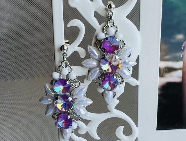 Luxusní crystal - bílo růžové šperk šperky náušnice elegantní bílé svatba elegance luxusní bižuterie luxus náušničky náušky růžové ples plesové bižuterní bižu zářivé třpytivé na ples na svatbu luxury 