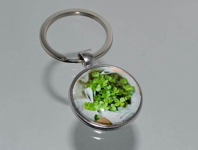 Přívěsek na klíče-čtyřlístek (0080) přívěsek dárek přívěšek klíče klíč klíčenka drobnost čtyřlístek štěstí přívěsky přívěšky čtyřlístky proštěstí pro štěstí na klíče přívěsek na klíče na klíč přívěseknaklíče naklíče naklíč 