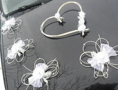 Originální sada na auto nevěsty dekorace svatba svatební růže 