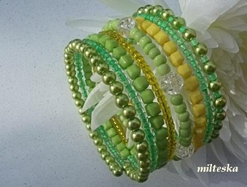 háčkovaná čepice-modrá