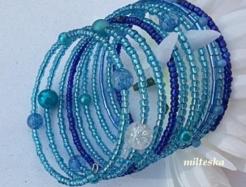 háčkovaná čepice-modrá