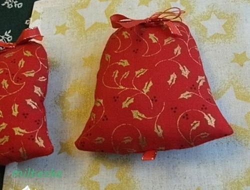 háčkovaná čepice-modrá