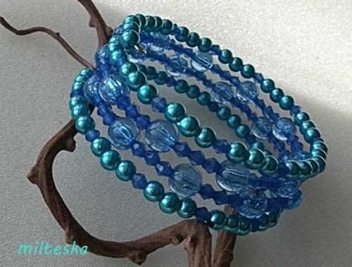 háčkovaná čepice-modrá