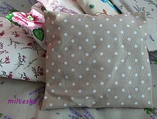 háčkovaná čepice-modrá