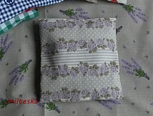 háčkovaná čepice-modrá