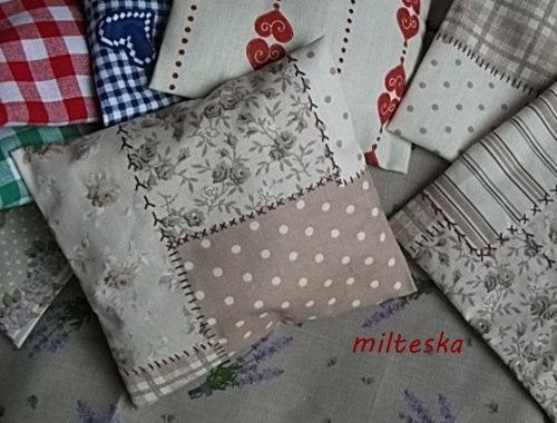 háčkovaná čepice-modrá