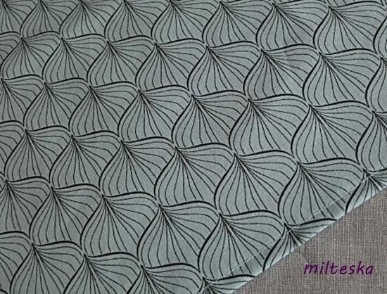 háčkovaná čepice-modrá