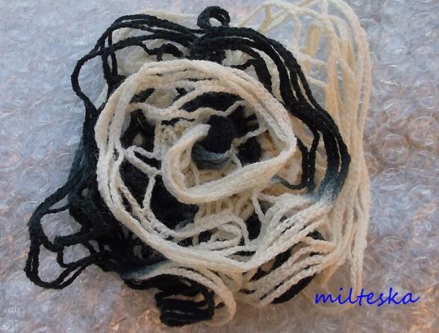 háčkovaná čepice-modrá