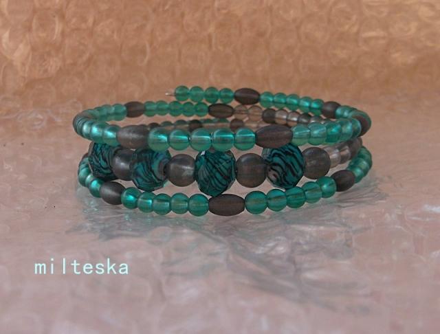 háčkovaná čepice-modrá