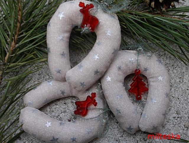 háčkovaná čepice-modrá