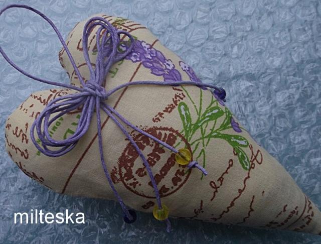 háčkovaná čepice-modrá