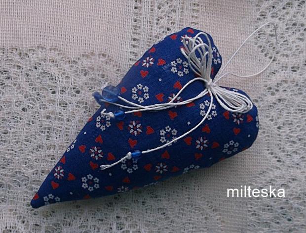 háčkovaná čepice-modrá