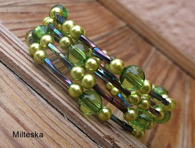 háčkovaná čepice-modrá